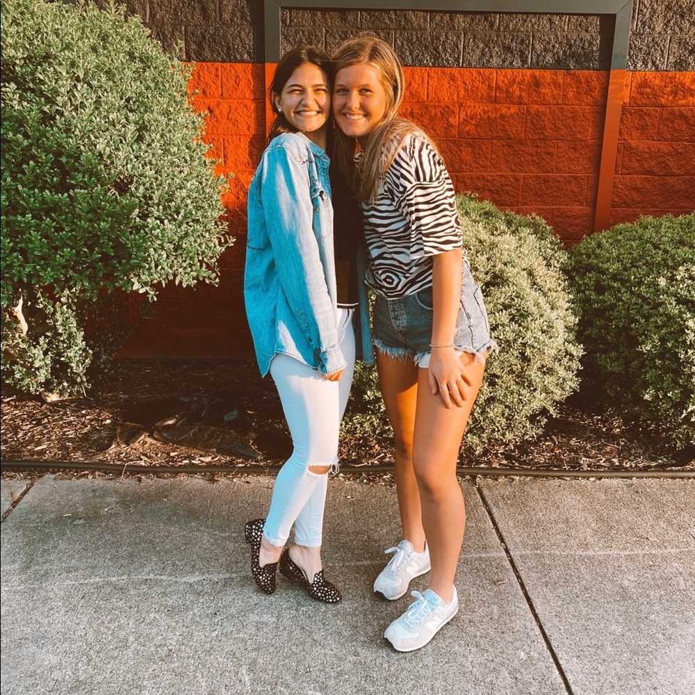 Meet your Posher, Emily